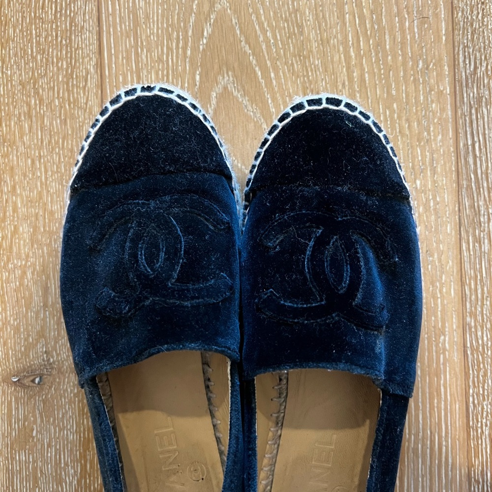 Channel Navy velvet espadrille